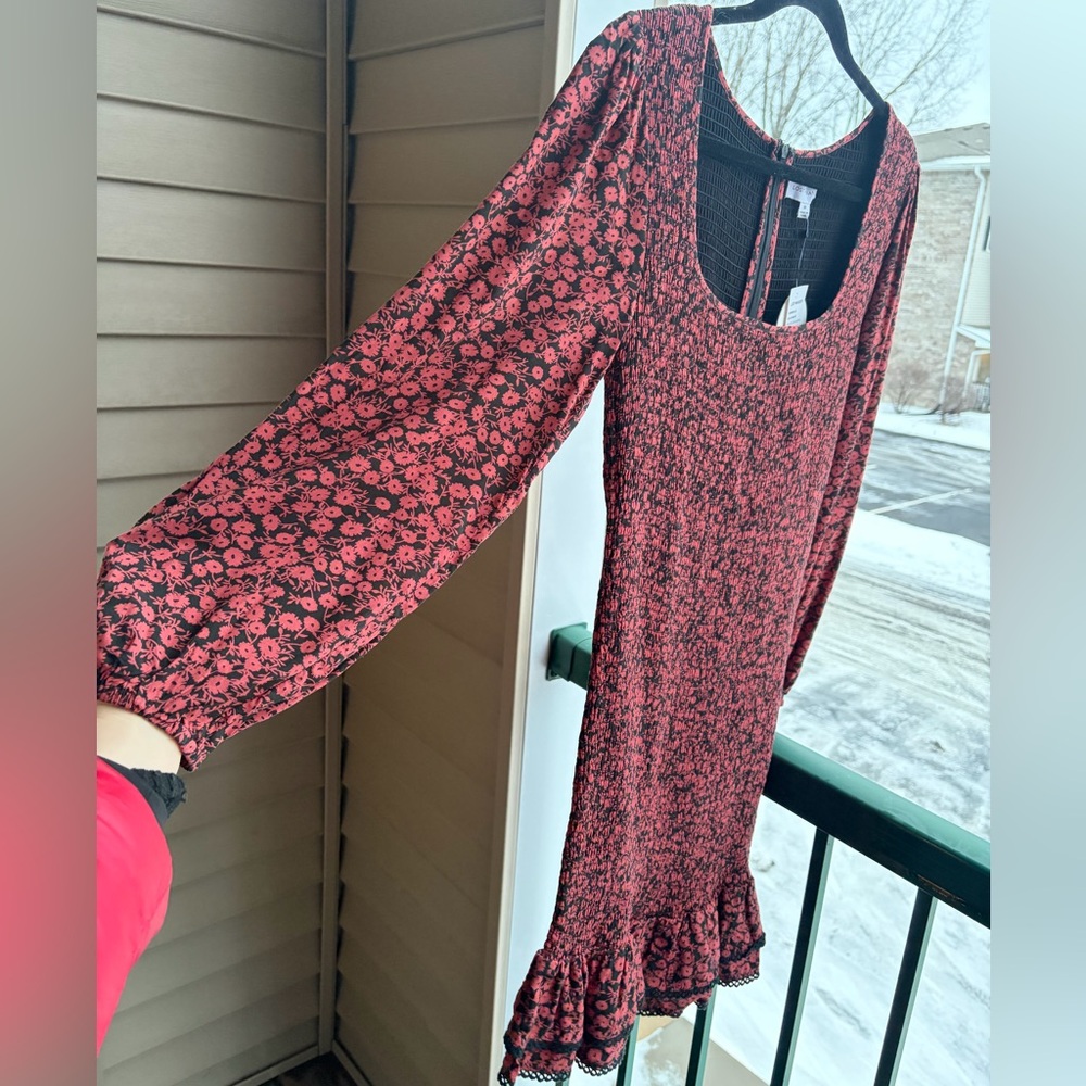 🆕🌹Lost+Wander Black Mauve Floral Smocked Mini Dress Long Sleeve Ruffle Hem SizeM - Picture 12 of 16
